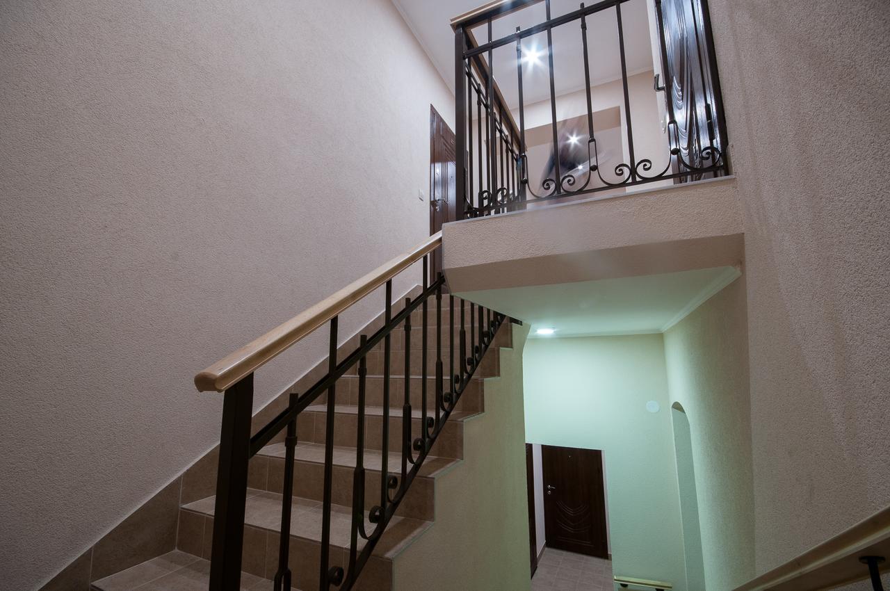 Wonderful Flat On City Center أوزهورود المظهر الخارجي الصورة